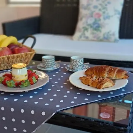 Reina 住宿加早餐酒店