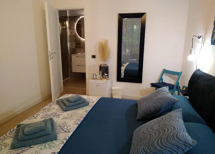 Alojamento de Acomodação e Pequeno-almoço Reina 3*