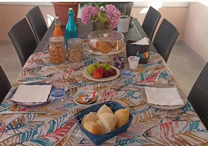 Reina Alojamento de Acomodação e Pequeno-almoço Alghero